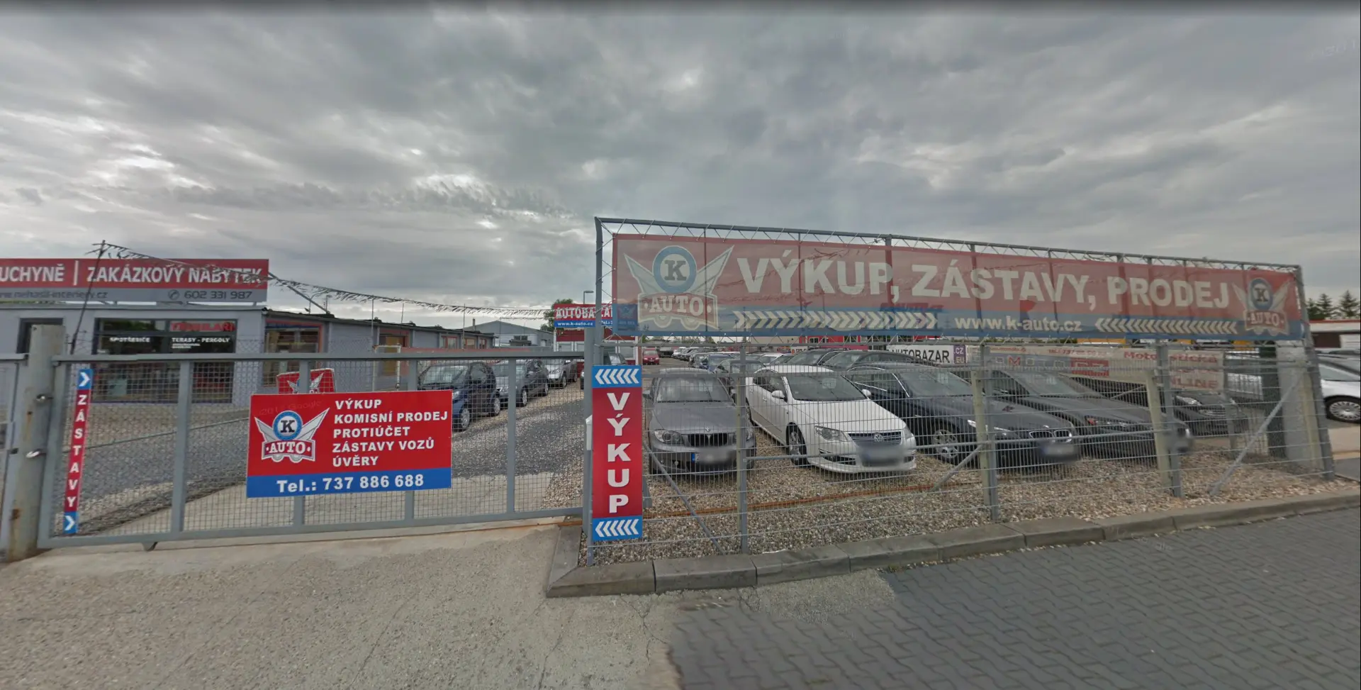 Skutečná provozovna K-AUTO – výkup, zástavy, prodej v Horních Měcholupech